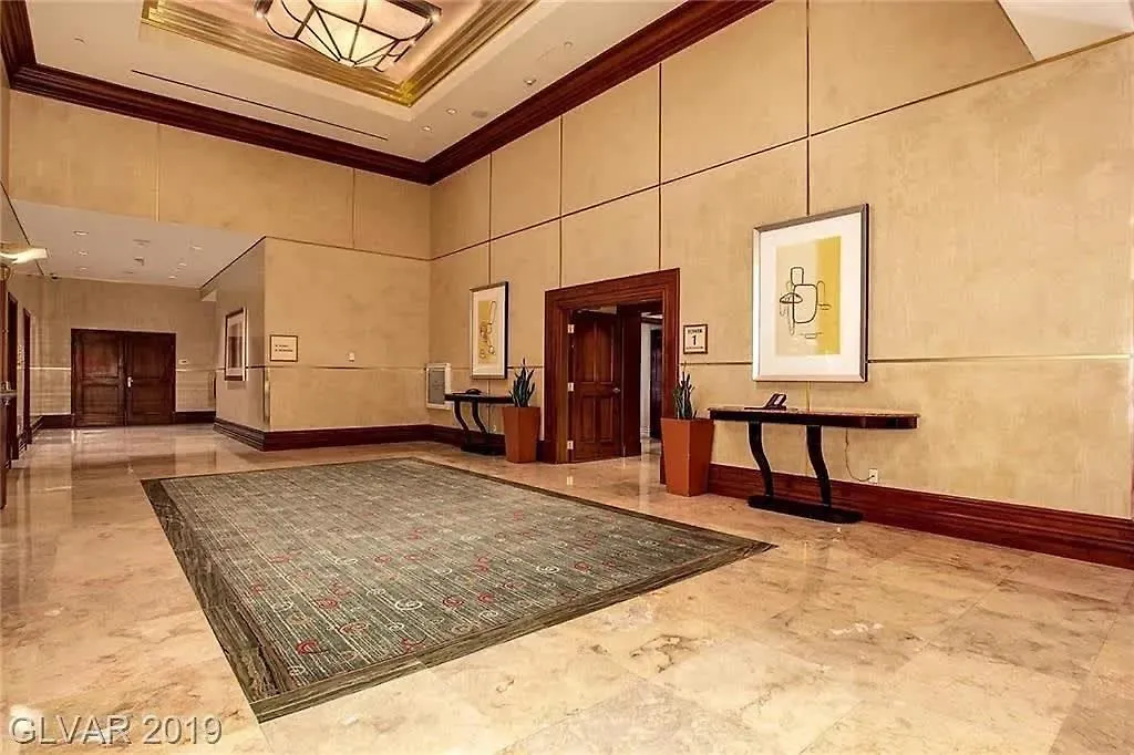 Дом отдыха Вилла Strip View Penthouse Balcony 37617 Лас-Вегас